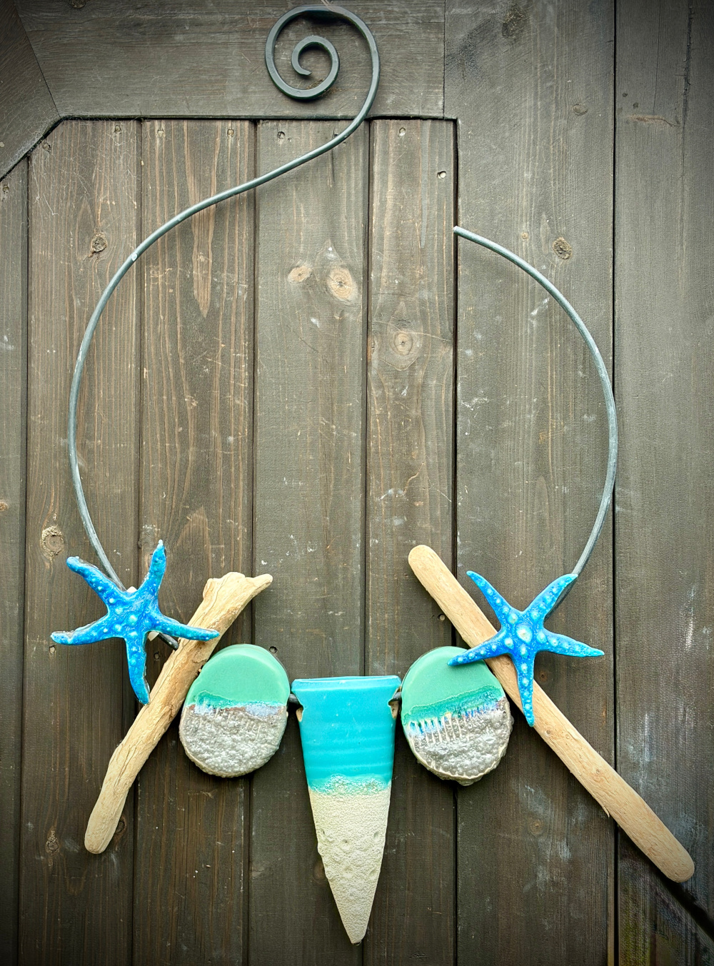 Ocean's dreamcatcher, 40 cm diameter metal hoop, ceramic elements and driftwood